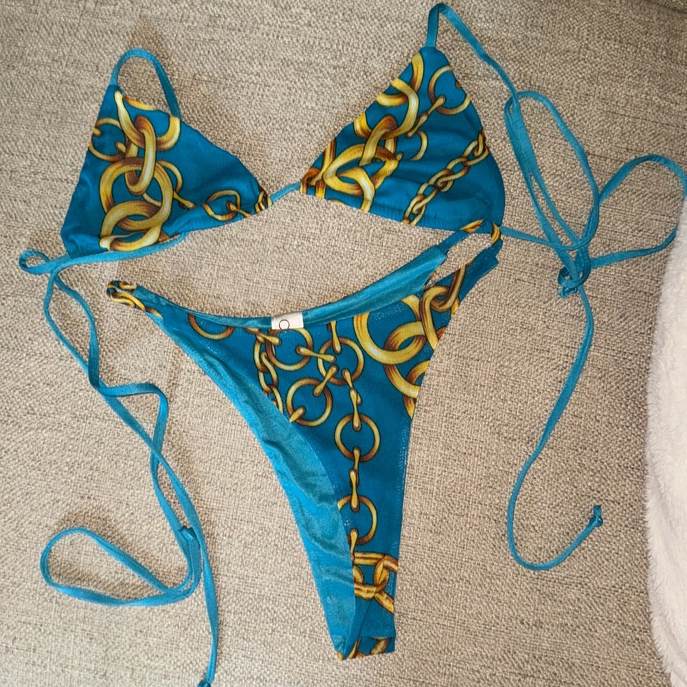 Chains turquoise string bikini